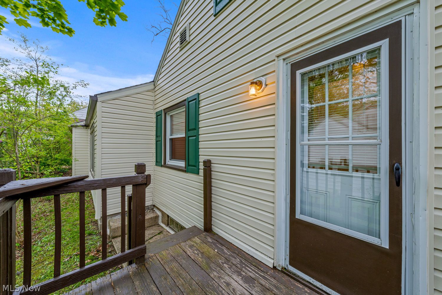 239 E Oak Street Kent OH 44240