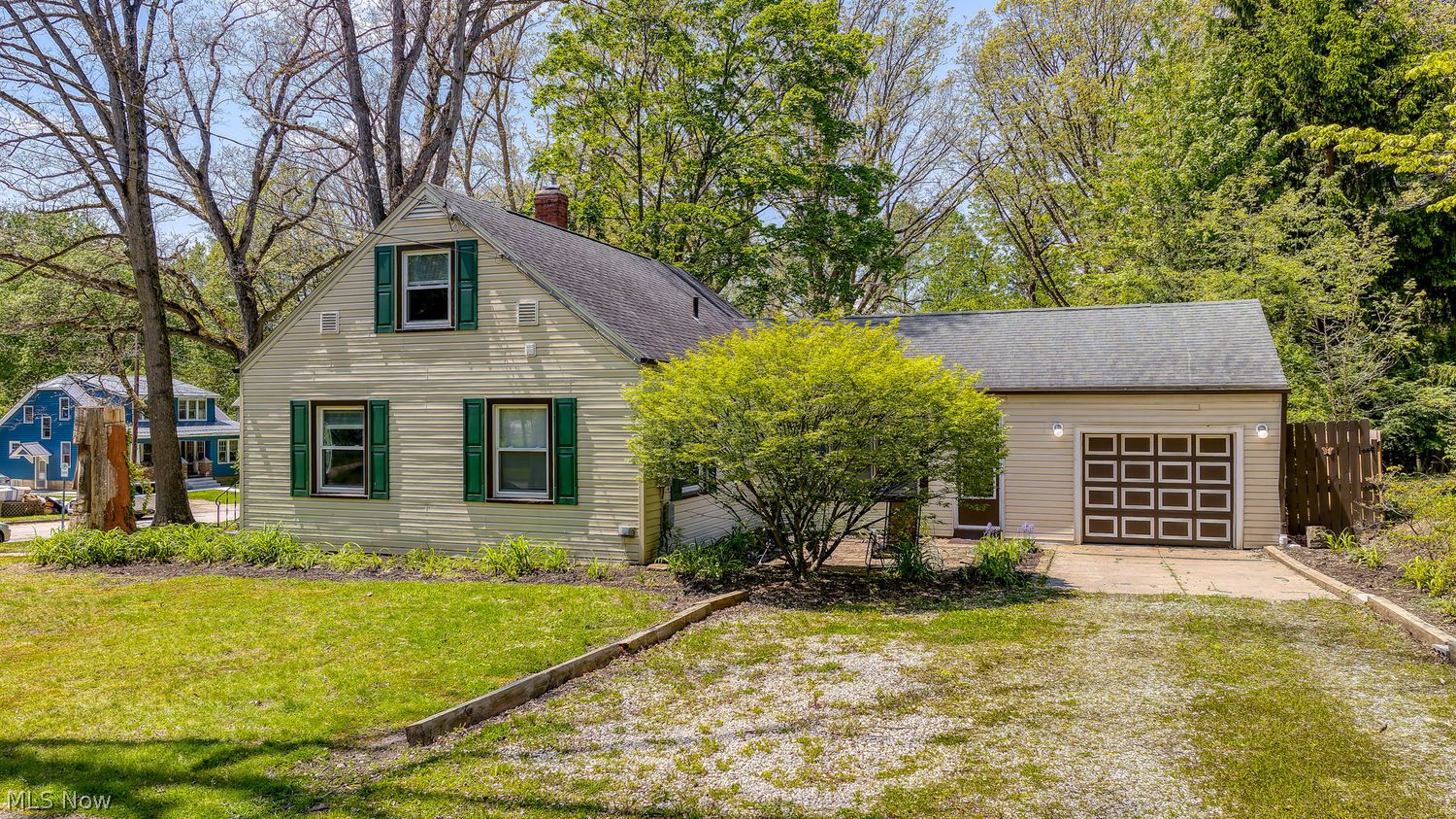 239 E Oak Street Kent OH 44240