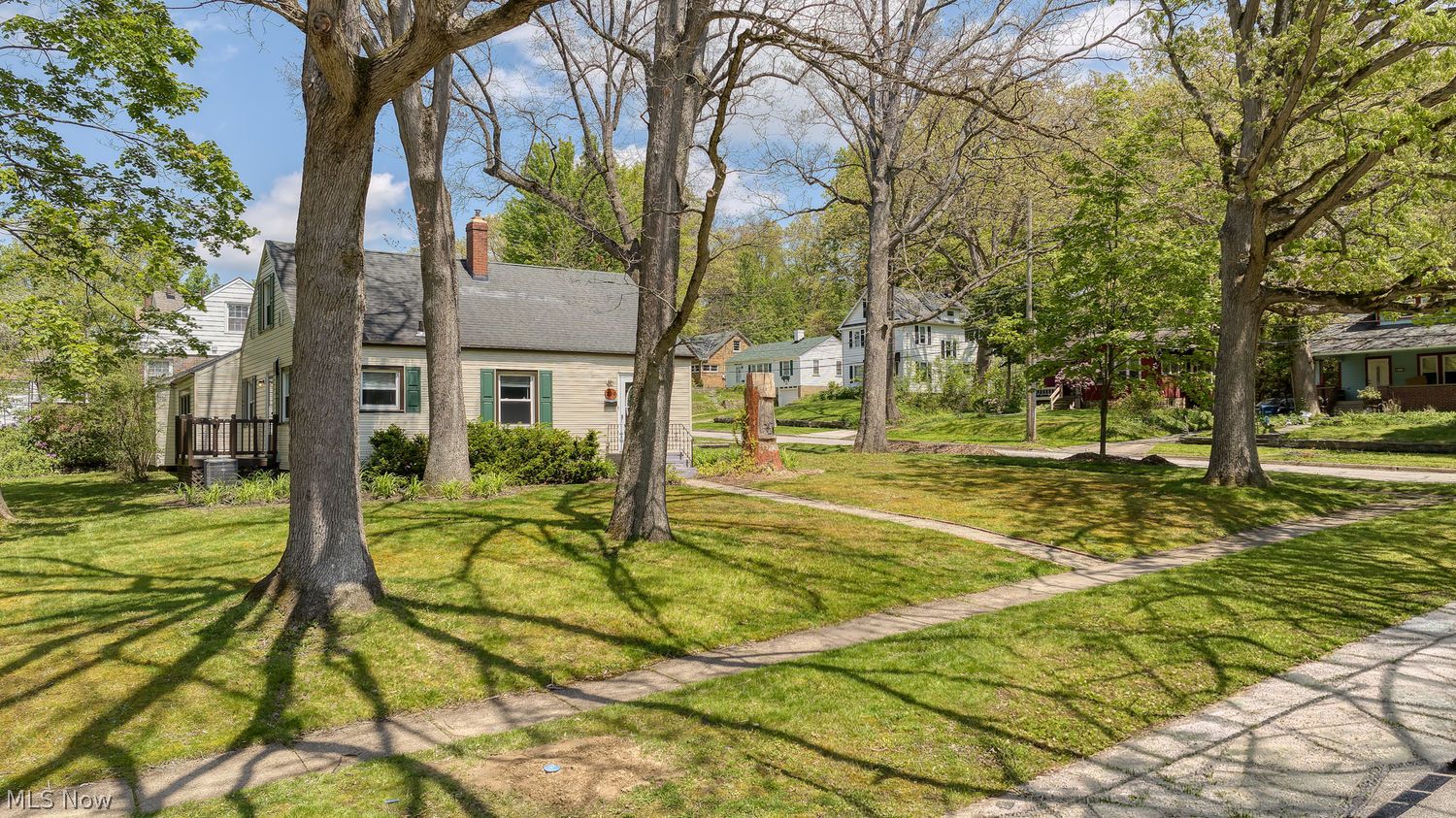 239 E Oak Street Kent OH 44240
