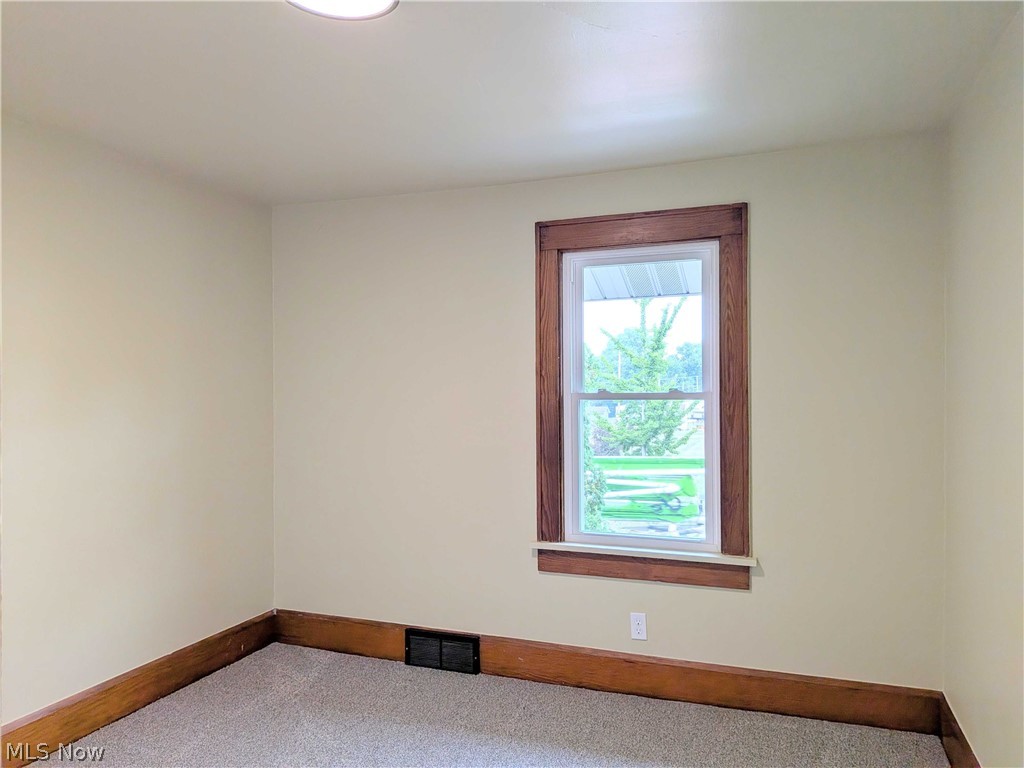 345 Wabash Avenue S Brewster OH 44613