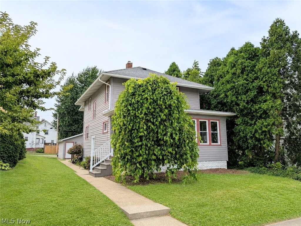 345 Wabash Avenue S Brewster OH 44613
