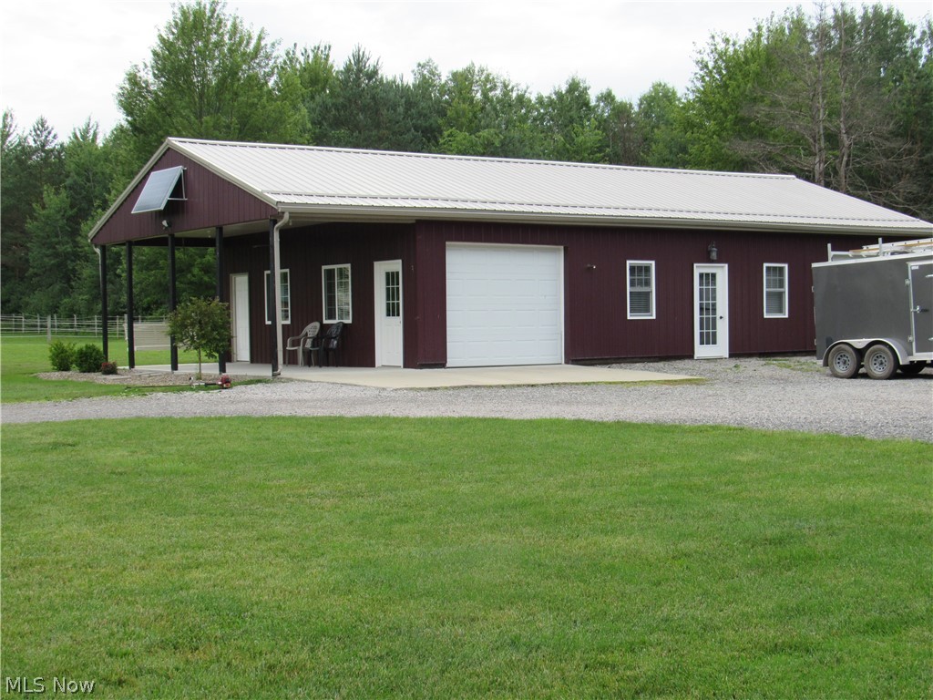 890 Bristol Champion Townline Road NE Bristolville OH 44402