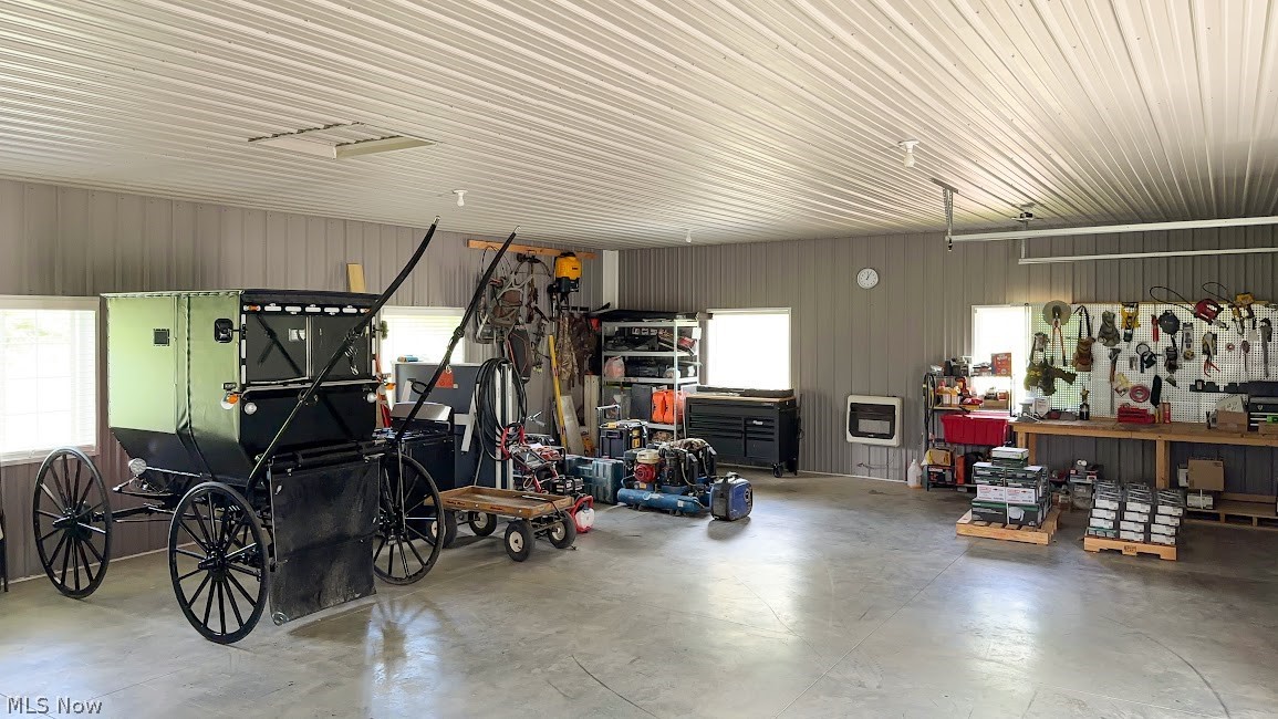 890 Bristol Champion Townline Road NE Bristolville OH 44402