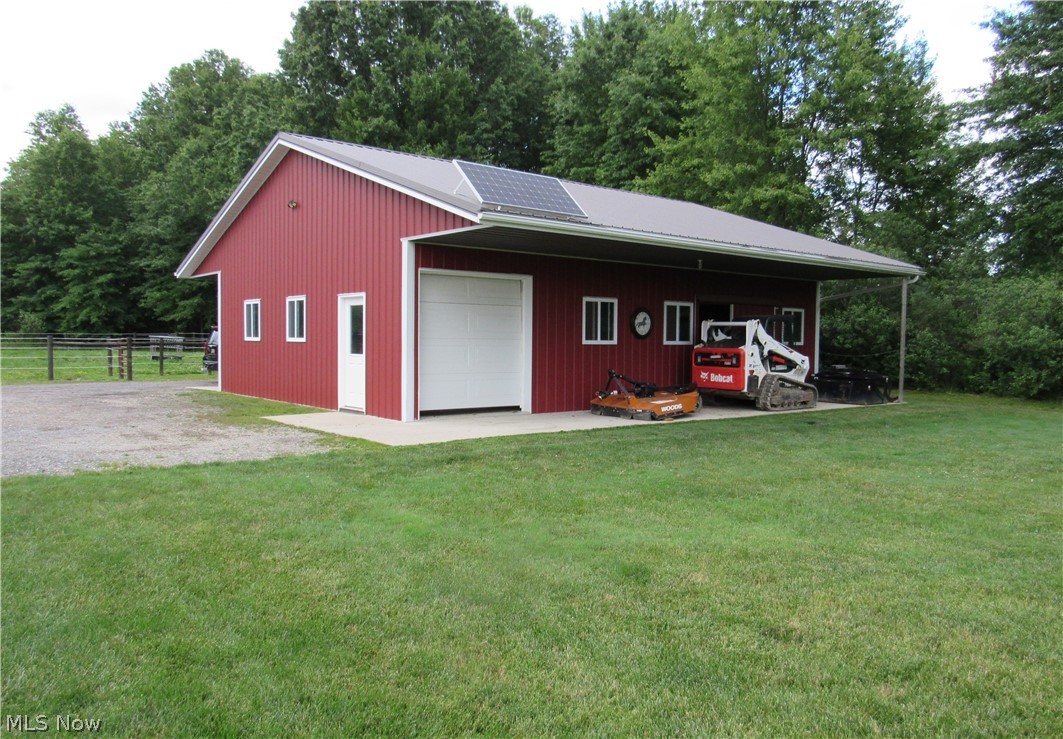 890 Bristol Champion Townline Road NE Bristolville OH 44402