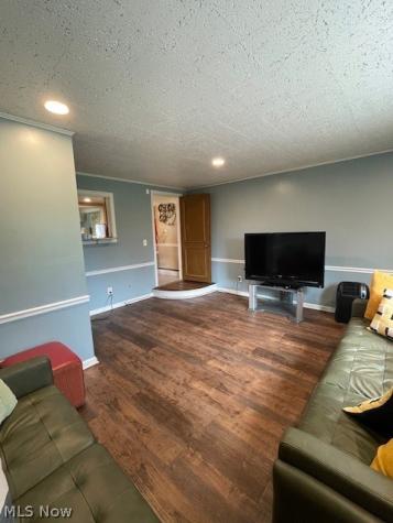 25704 Highland Road Richmond Heights OH 44143