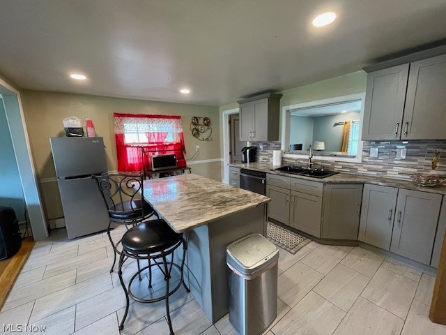 25704 Highland Road Richmond Heights OH 44143