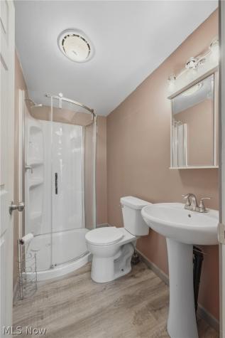 3839 E Sterling Road Creston OH 44217