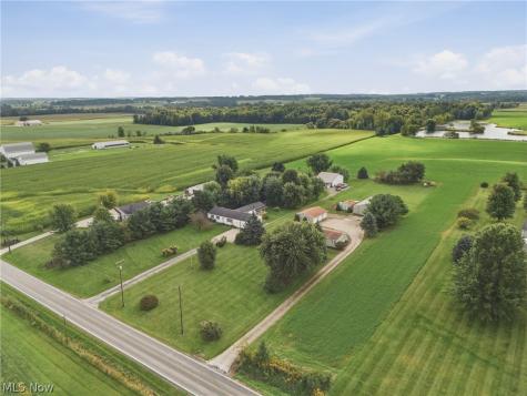 3839 E Sterling Road Creston OH 44217