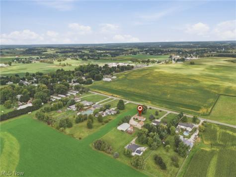 3839 E Sterling Road Creston OH 44217