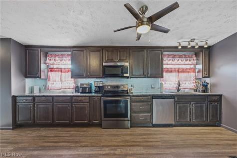 3839 E Sterling Road Creston OH 44217
