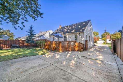 15643 Bowfin Boulevard Brook Park OH 44142