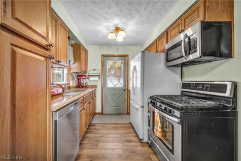 15643 Bowfin Boulevard Brook Park OH 44142