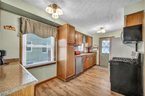 15643 Bowfin Boulevard Brook Park OH 44142