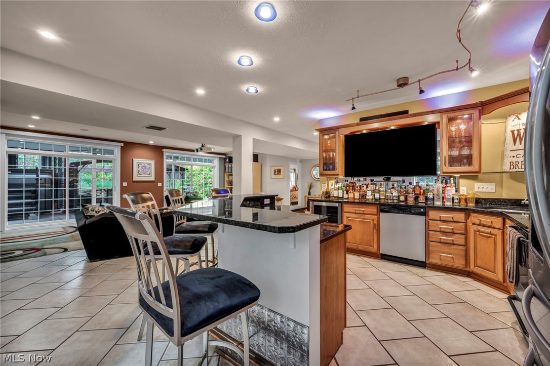 45002 Middle Ridge Road Amherst OH 44001