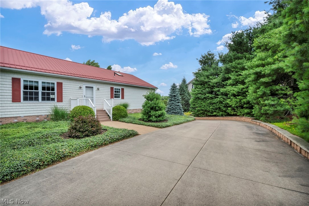 45002 Middle Ridge Road Amherst OH 44001