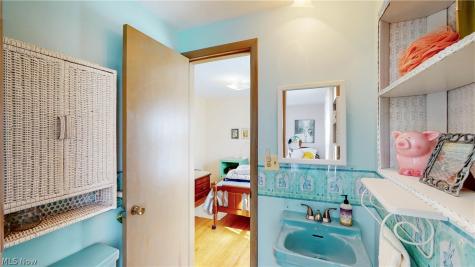 410 Chapple Hill Drive NE North Canton OH 44720