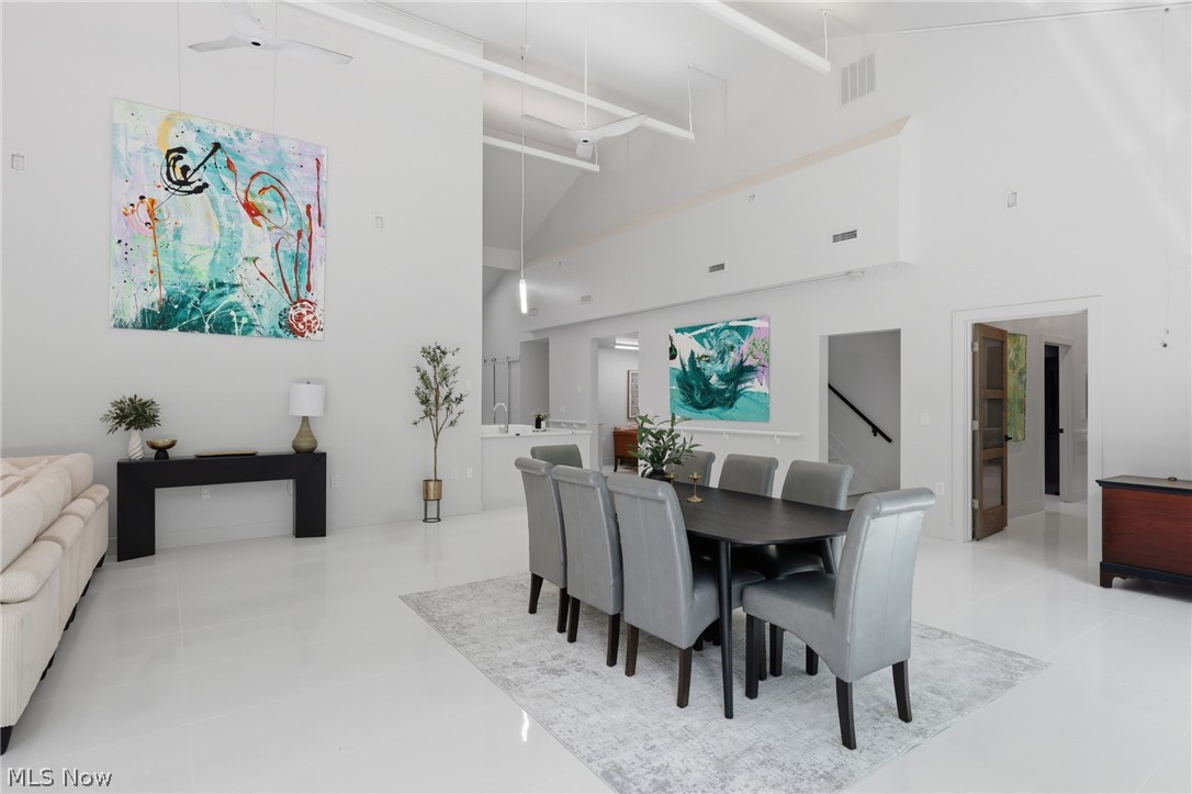 12866 Lake Shore Boulevard Bratenahl OH 44108