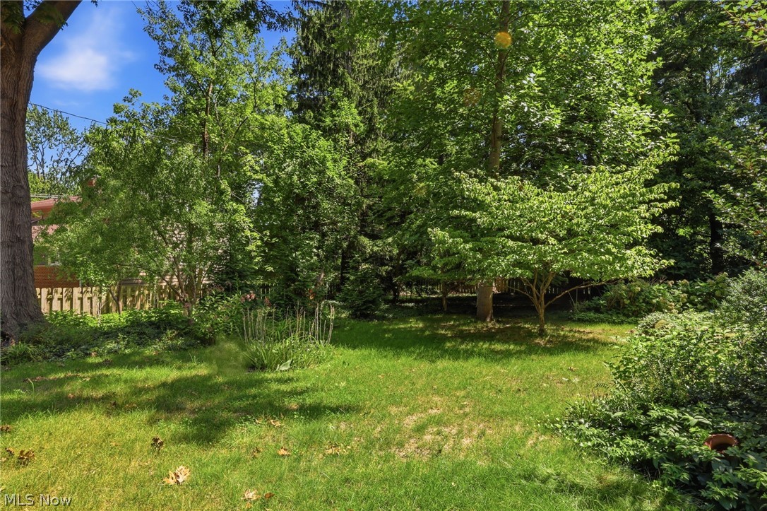 12866 Lake Shore Boulevard Bratenahl OH 44108