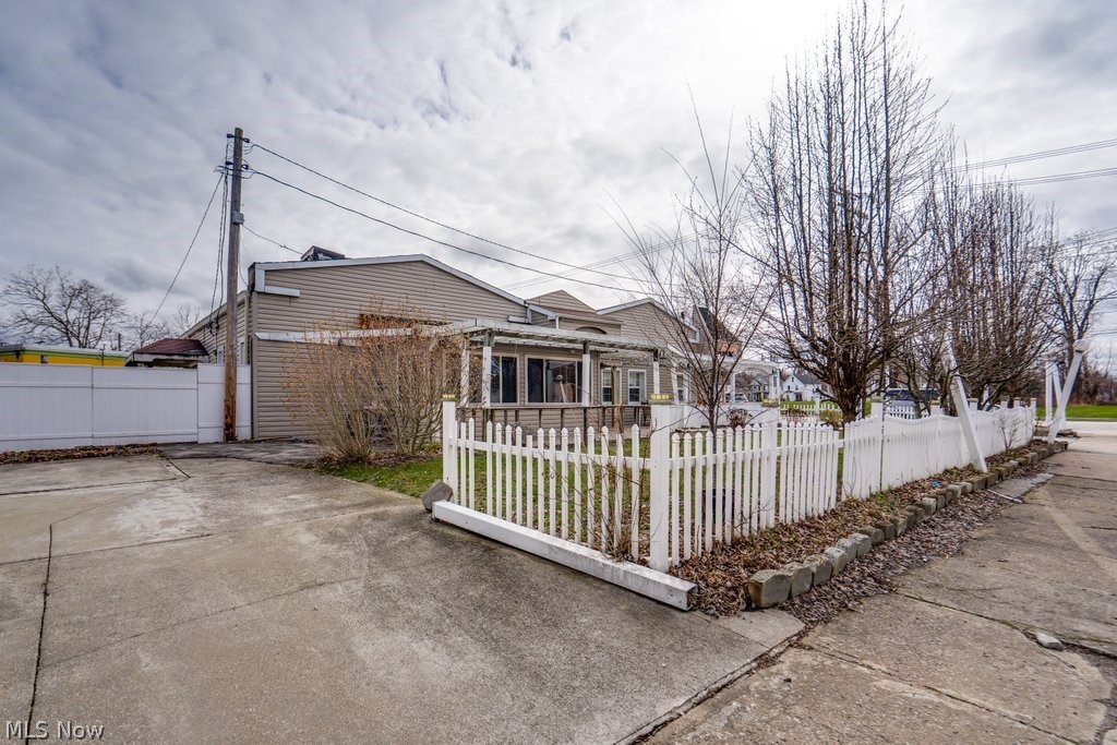 4610 West Avenue Ashtabula OH 44004