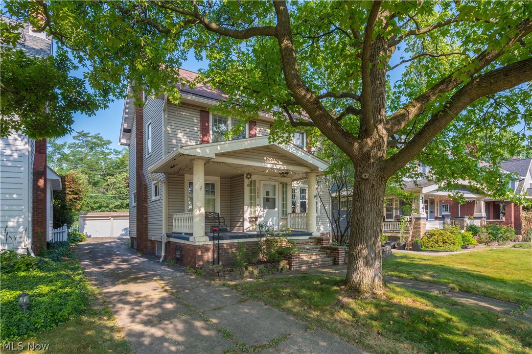 1224 Chase Avenue Lakewood OH 44107
