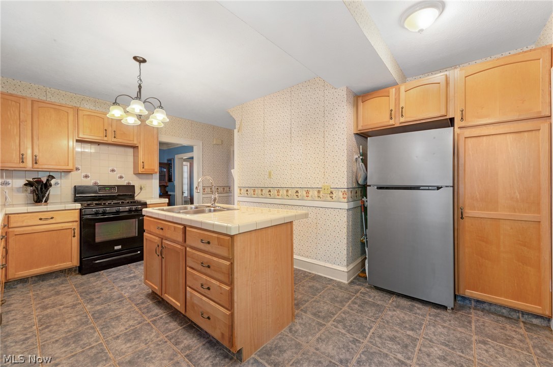 1224 Chase Avenue Lakewood OH 44107