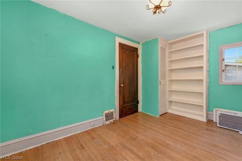 1224 Chase Avenue Lakewood OH 44107