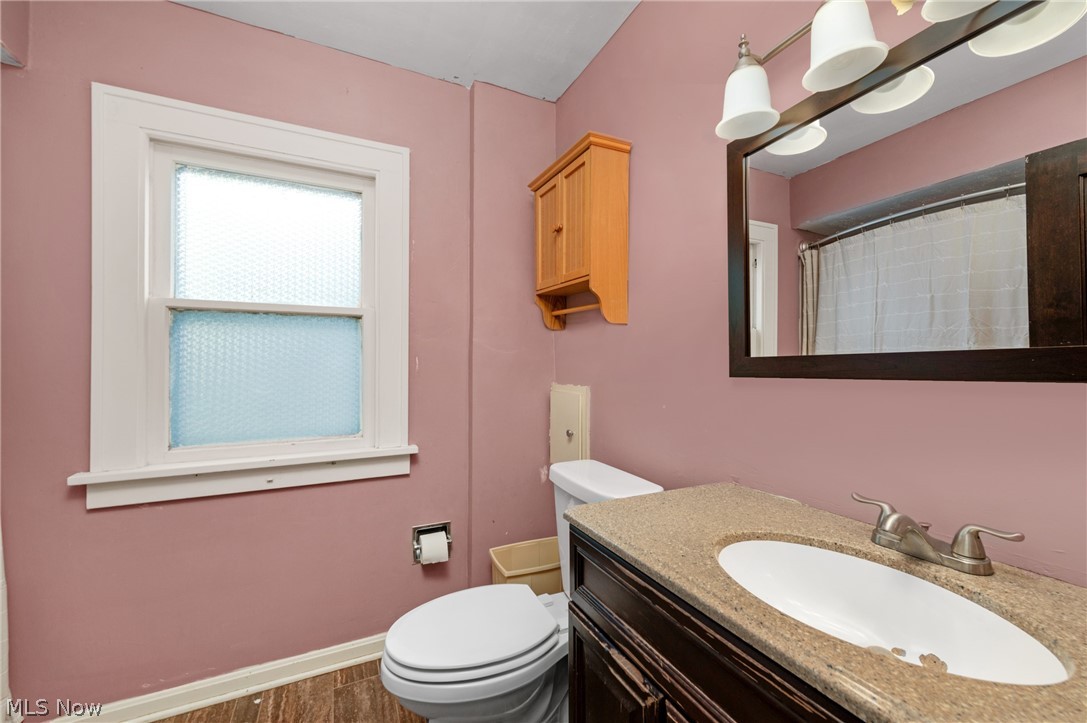 1224 Chase Avenue Lakewood OH 44107