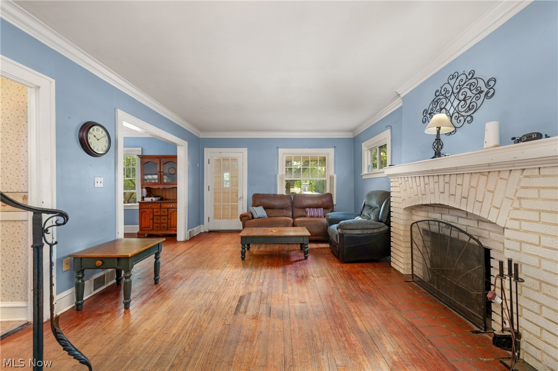 1224 Chase Avenue Lakewood OH 44107