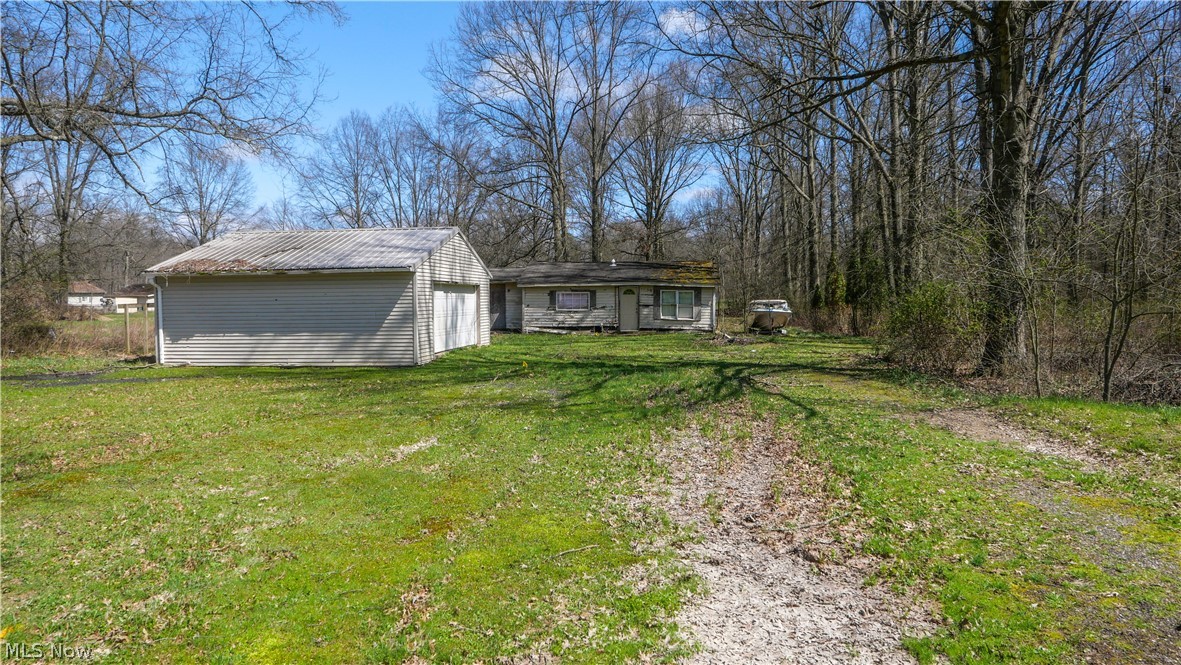 5556 Shaffer Road NW Warren OH 44481
