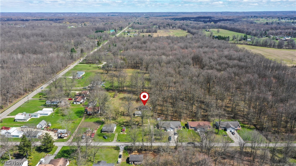 5556 Shaffer Road NW Warren OH 44481