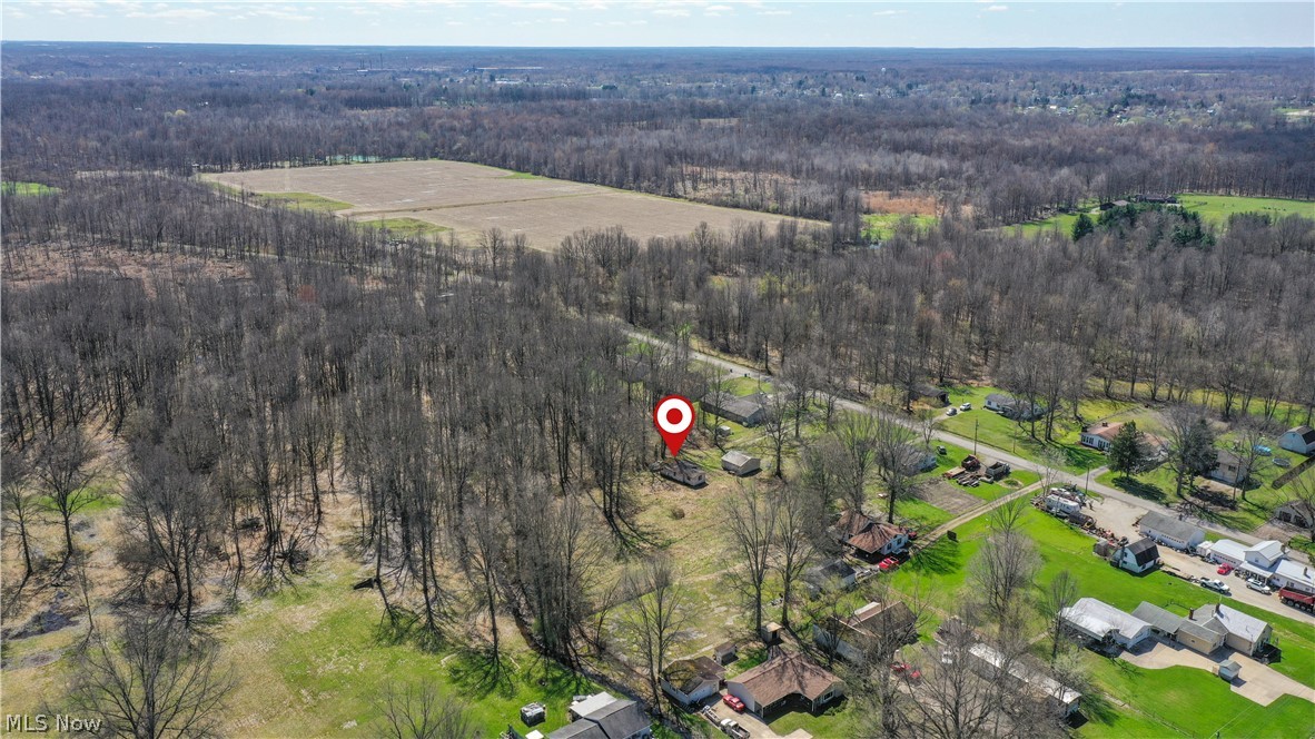 5556 Shaffer Road NW Warren OH 44481