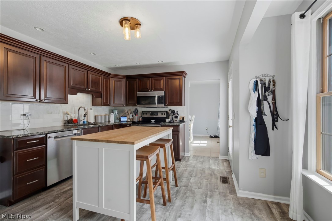 5627 Alcorn Avenue Louisville OH 44641