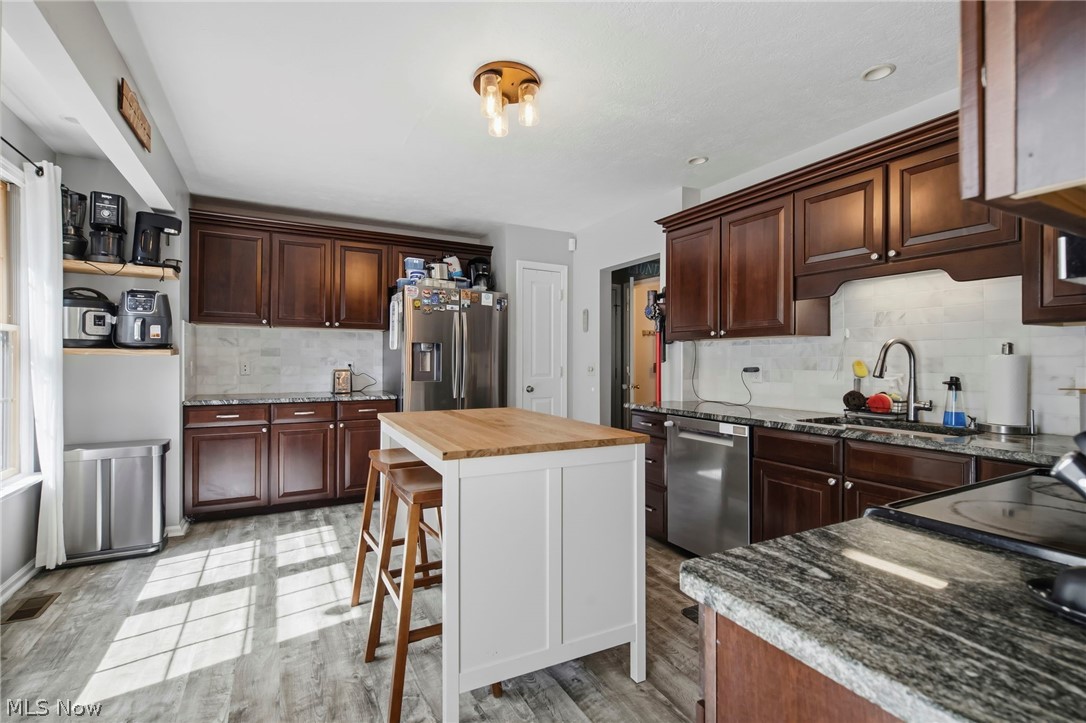 5627 Alcorn Avenue Louisville OH 44641