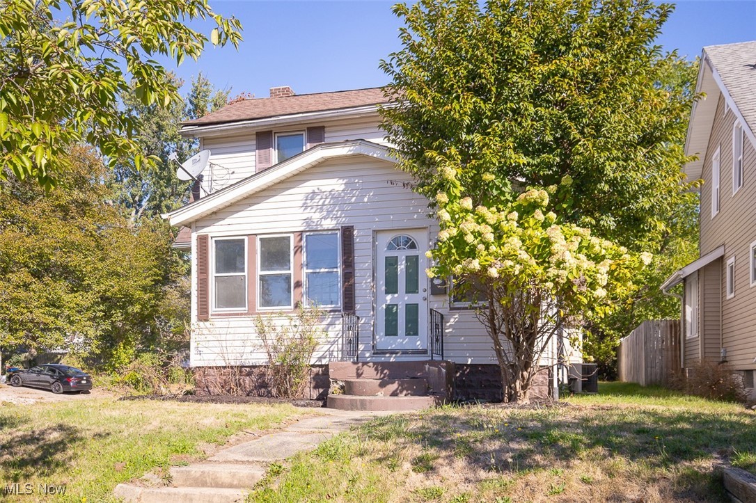 1769 Flint Avenue Akron OH 44305