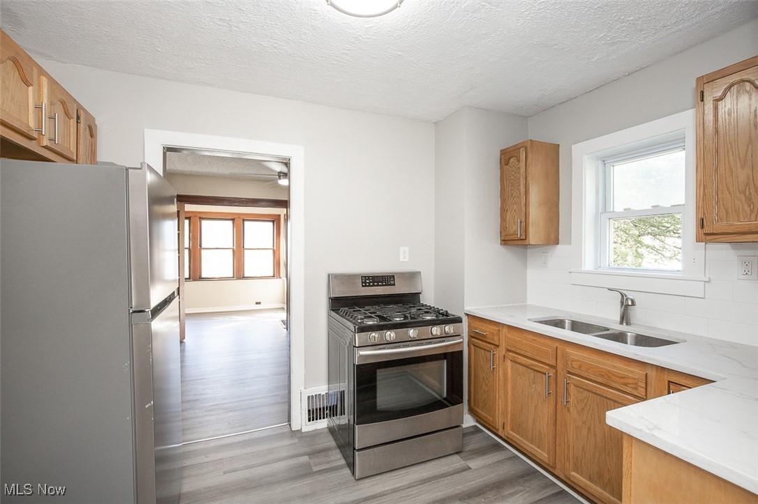 1769 Flint Avenue Akron OH 44305