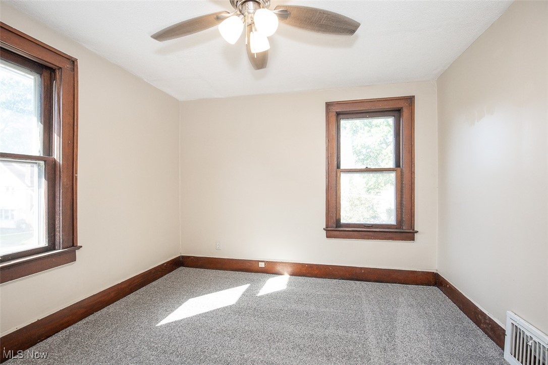 1769 Flint Avenue Akron OH 44305