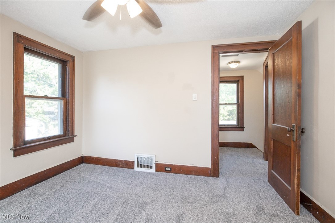 1769 Flint Avenue Akron OH 44305