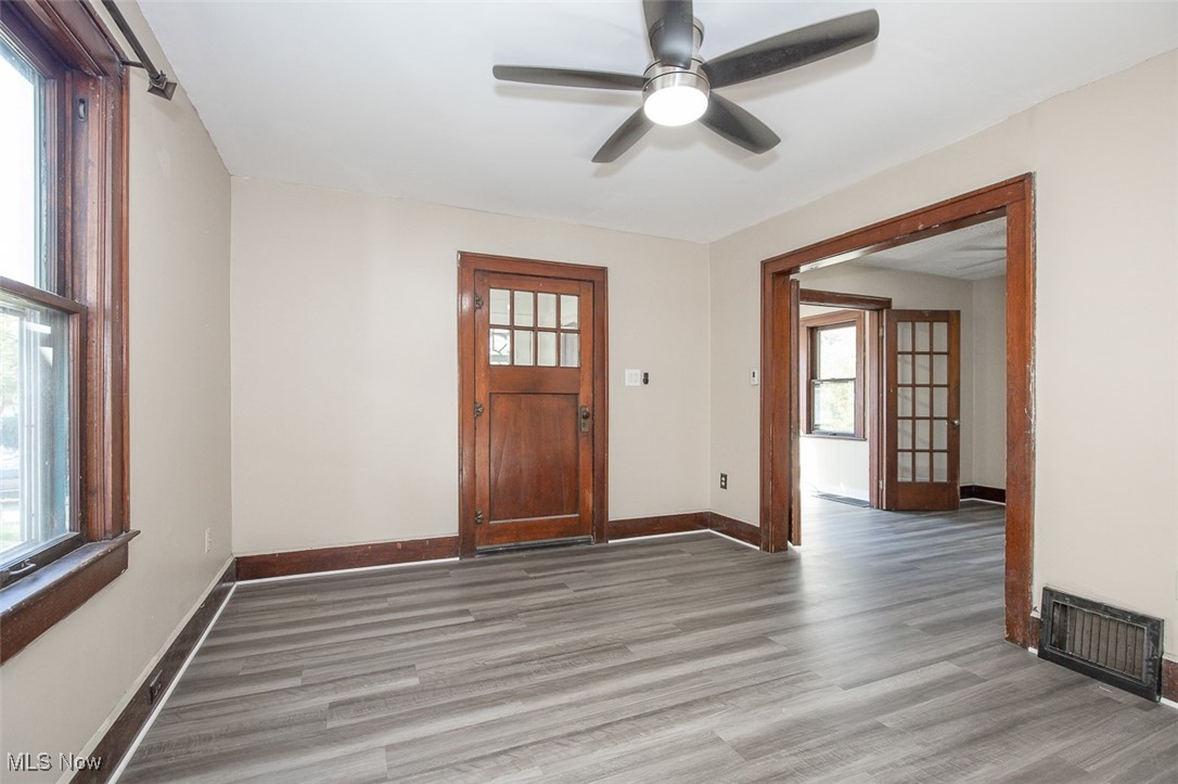 1769 Flint Avenue Akron OH 44305