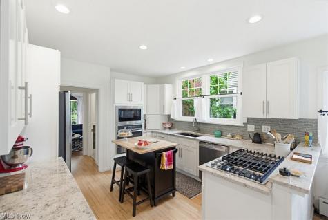 2798 Corydon Road Cleveland Heights OH 44118