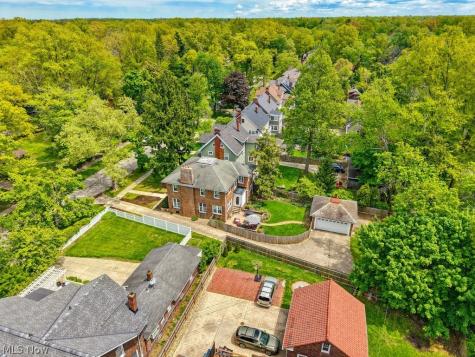 2798 Corydon Road Cleveland Heights OH 44118