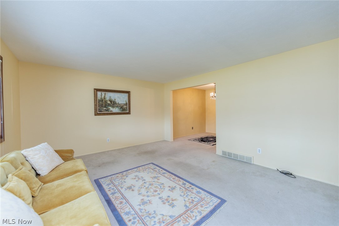 11620 Johnson Drive Parma OH 44130