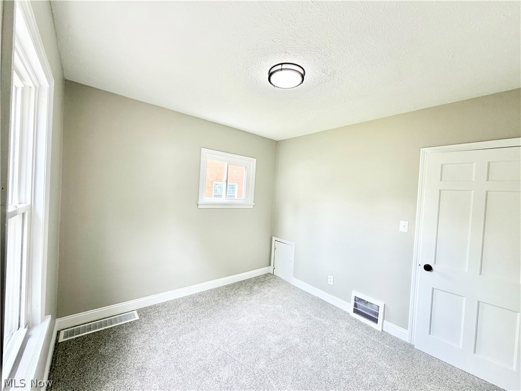 21060 Naumann Avenue Euclid OH 44123