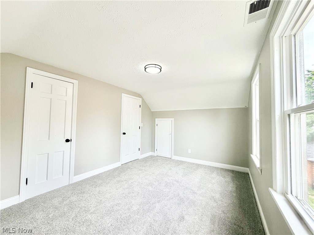 21060 Naumann Avenue Euclid OH 44123