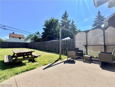 21060 Naumann Avenue Euclid OH 44123