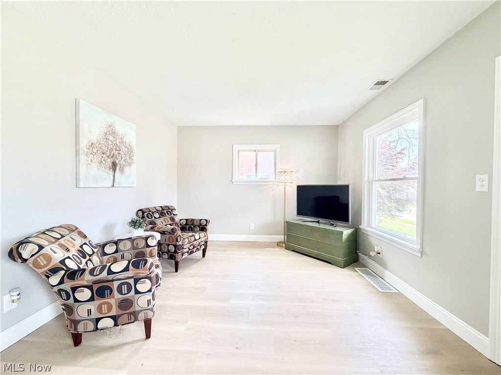 21060 Naumann Avenue Euclid OH 44123