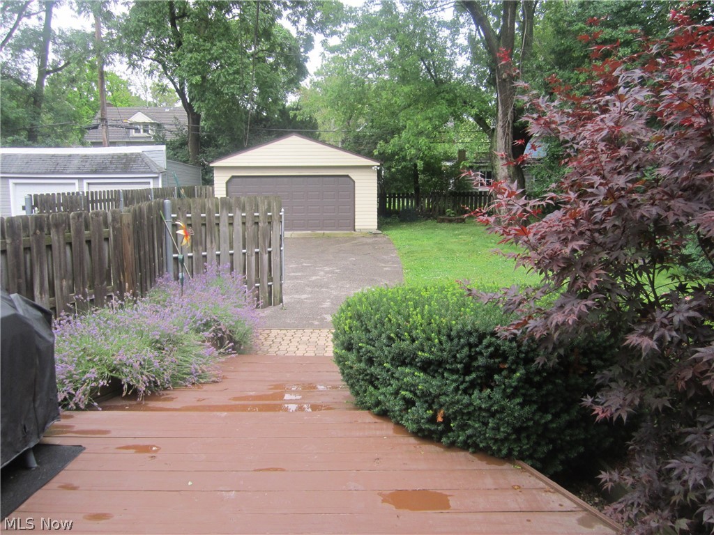 2504 Euclid Heights Boulevard Cleveland Heights OH 44106