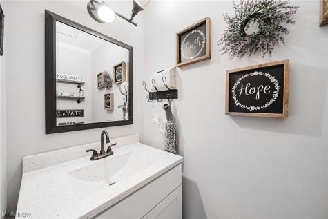 930 Essex Lane Medina OH 44256