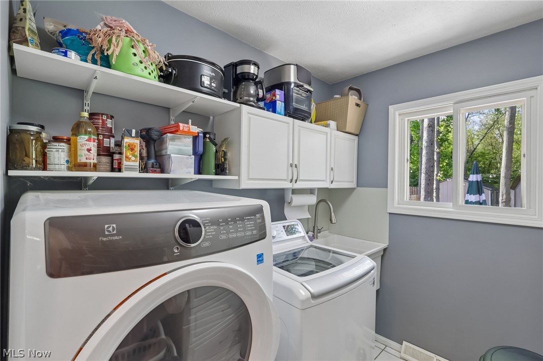 25895 Woodpath Trail Westlake OH 44145