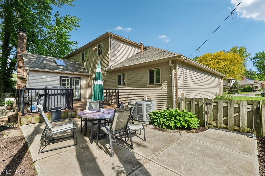 25895 Woodpath Trail Westlake OH 44145