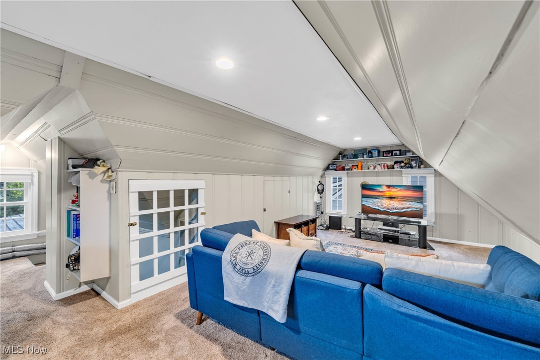 19665 Roslyn Drive Rocky River OH 44116